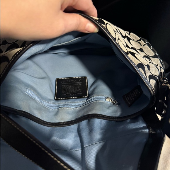 Y2K Vintage Coach Black and Gray Signature Canvas Shoulder Bag with Buckle - Picture 8 of 12